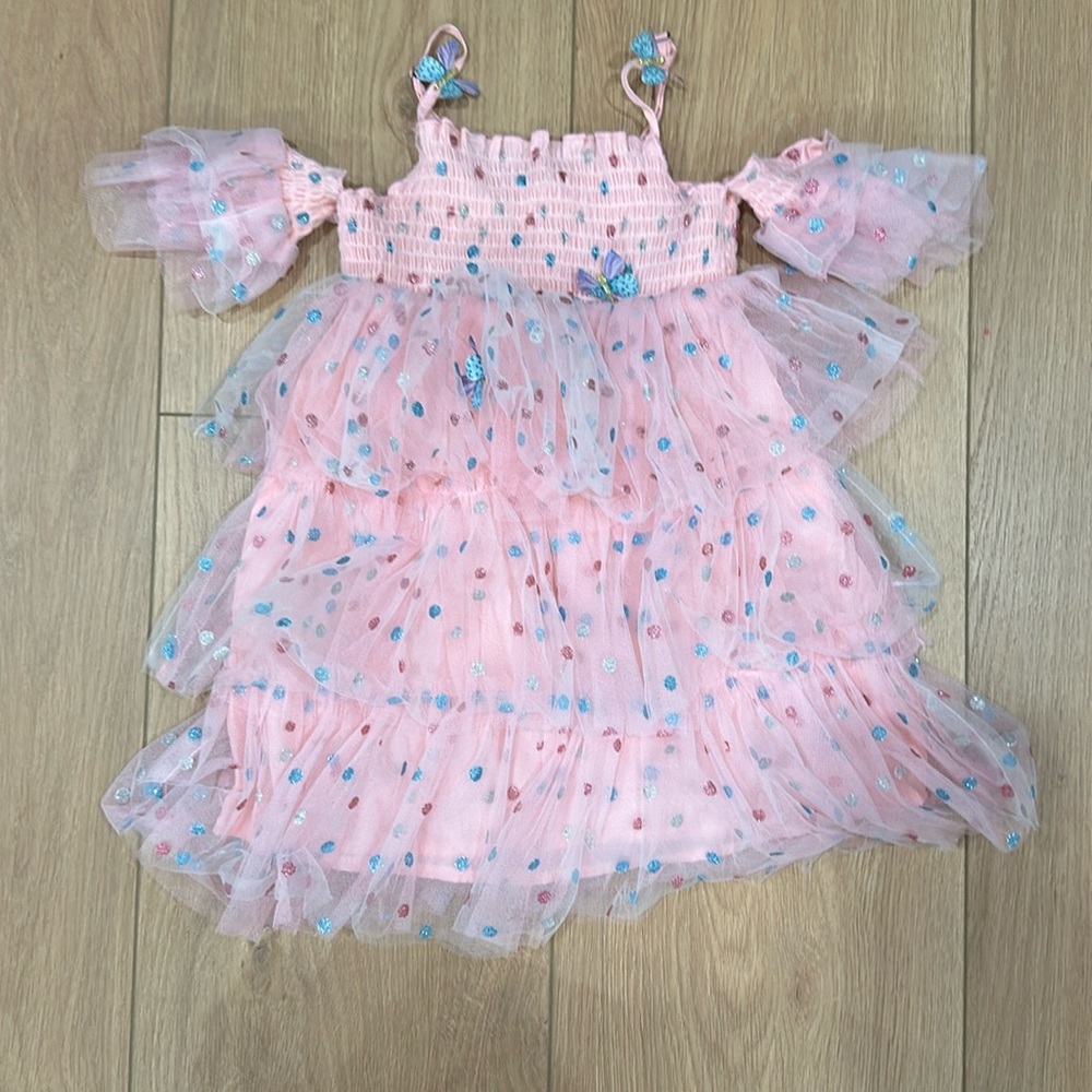 Baby Sara pink polka dot butterfly dress by Sara Sara.